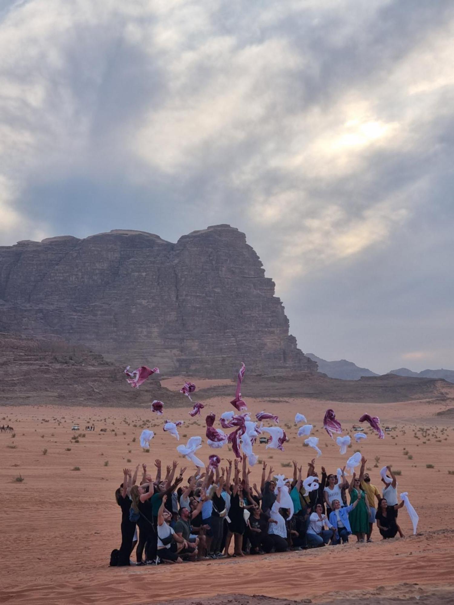 Desert Knights Camp Wadi Rum Ngoại thất bức ảnh